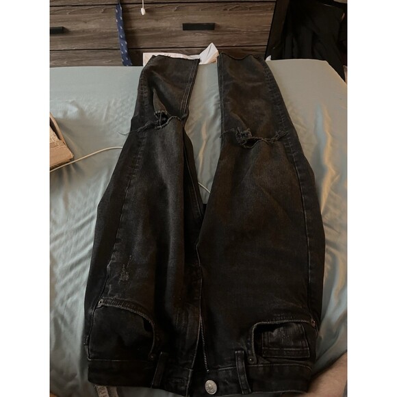 Zara Women's Straight Leg Jeans Size 2 Black Frayed Hem And Holes Distressed - Picture 1 of 9